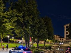 Polizia di Stato, controlli straordinari nel centro di Monza: denunciato un giovane per spaccio e una donna per rapina ai danni di un minore